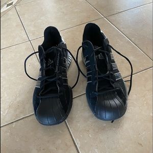 Men’s shell toe sneakers